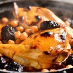 Recette-tagine-de-poulet-pruneaux-poix-chiches
