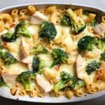 gratin de macaroni au poulet et brocolis