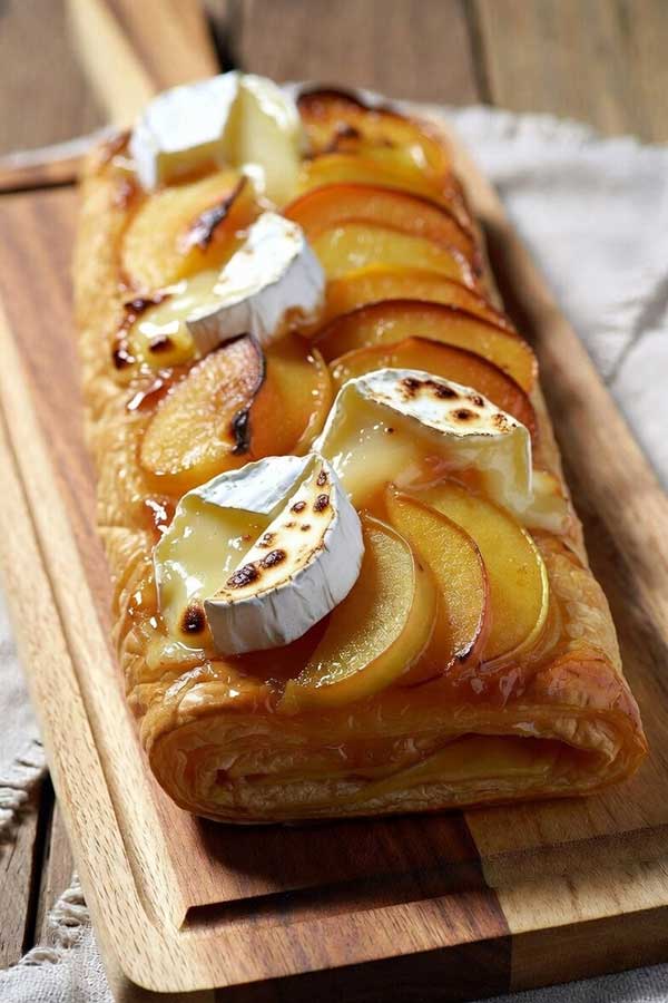 Tarte tatin camembert pommes Boskop caramélisées au calvados et poivre